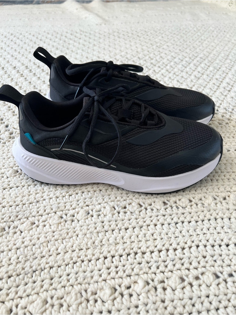 Vessi Tidal Waterproof Black Athletic Sneakers with White Sole. BN SZ 9